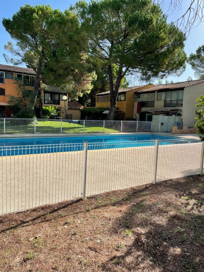 Appartement Les Hameaux Arlés Exterior foto